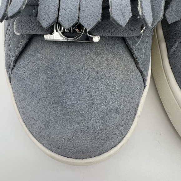 Michael Kors Keaton Kiltie Sneakers Suede Blue Fringe
Lace Up Size 8.5 - Picture 3 of 16